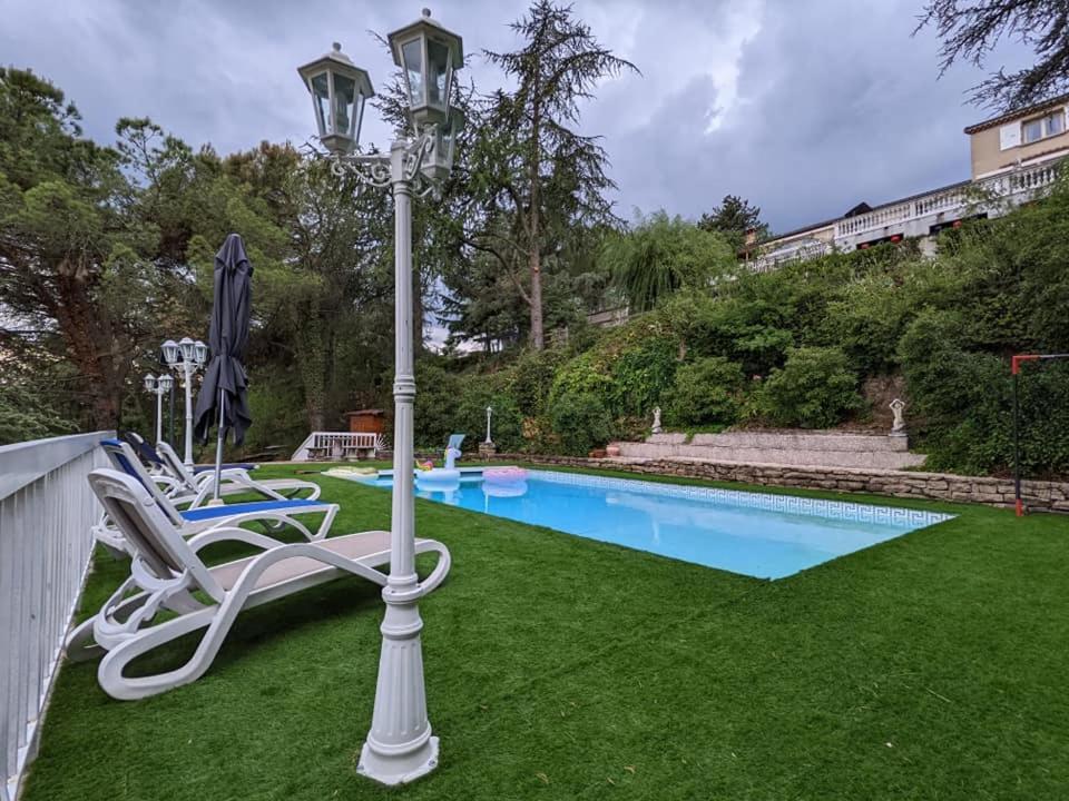 Tikazela - Domaine Ombre Et Lumiere Bed & Breakfast Saint-Jean-de-Muzols Exterior photo